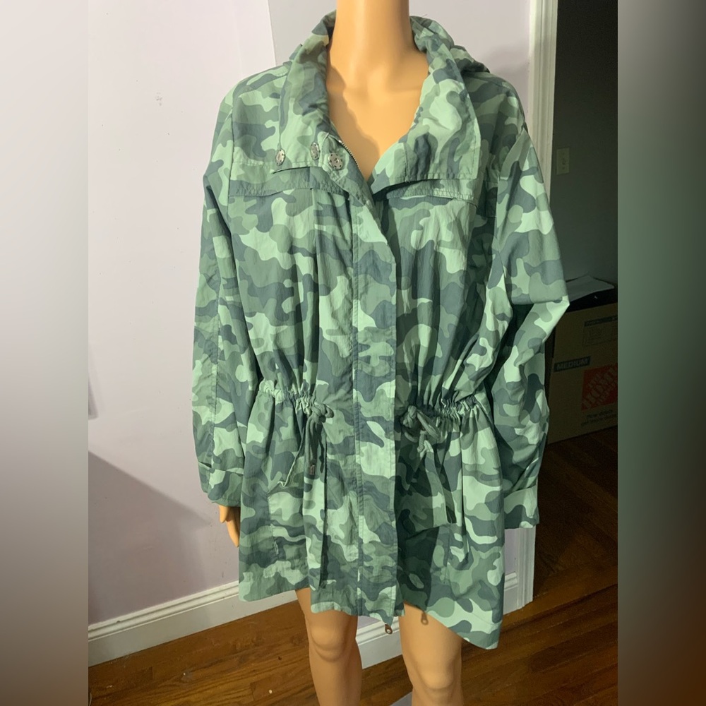 Camouflage Green Women's Jacket